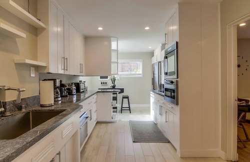 Imperial Beach House | Stunning Imperial Beach Property