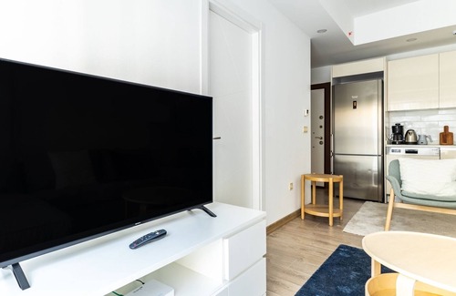 Kagithane Apartment | Stunning Istanbul Retreat 3 min to Kanyon Mall