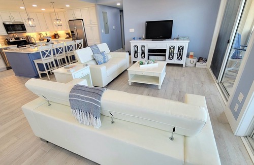 Tybee Island Condo | Stunning Ocean View Retreat w/Spacious Balcony & Pool Access