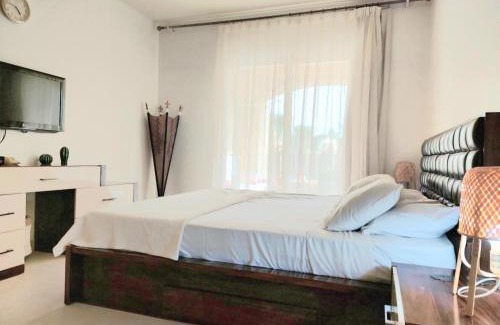 Safaga Apartment | Stunning Pool View 1bed Private Beach Access, Veranda Sahl Hasheesh