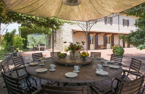 Vinci Villa | Stunning private villa with WIFI, private pool, TV, patio, pets allowed, panoramic view and park...