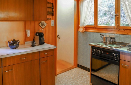 Barboleusaz House | Stunning private villa for 8 guests with WIFI, TV and balcony