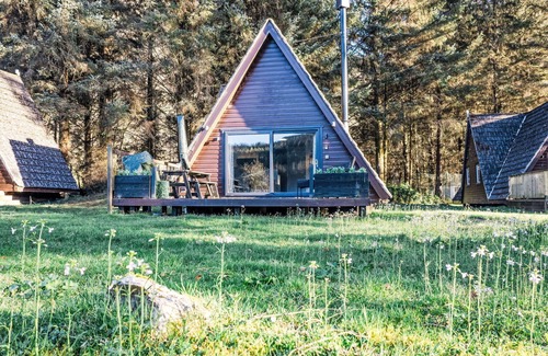 South Laggan House | Stunning private villa for 6 guests with WIFI, terrace and panoramic view