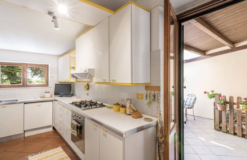 Allumiere House | Stunning private villa for 7 people with WIFI, TV, terrace and pets allowed