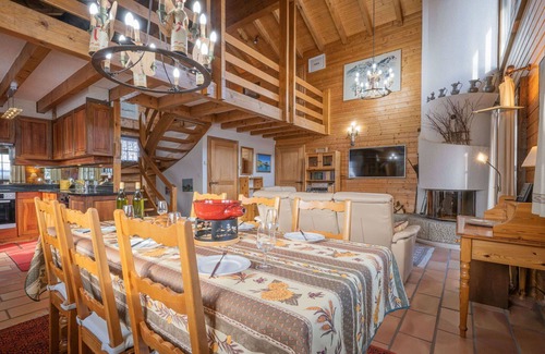 Chamoson House | Stunning private villa for 6 people with WIFI, TV and terrace