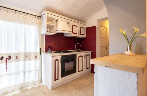 Aglientu House | Stunning private villa for 6 people with WIFI, TV, patio and pets allowed