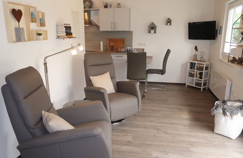 Kirburg House | Stunning private villa for 2 guests with TV and terrace