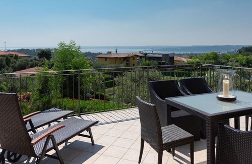 Soiano del Lago House | Stunning private villa for 6 guests with WIFI, private pool, TV, terrace and parking