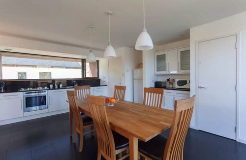 Beinn Orasaigh House | Stunning self catering house spectacularly located on the beautiful Isle of Skye