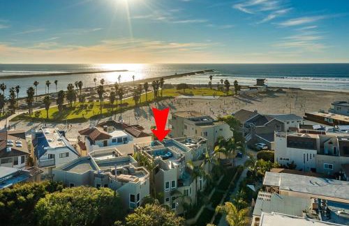 South Mission Beach House | Stunning South Mission Home with Private Rooftop & Ocean Views!