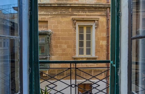 Floriana House | Stunning traditional Palazzo in central Floriana