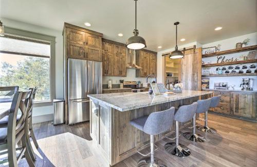 Star Valley Ranch House | Stunning Valley Home with Furnished Deck and Mtn Views