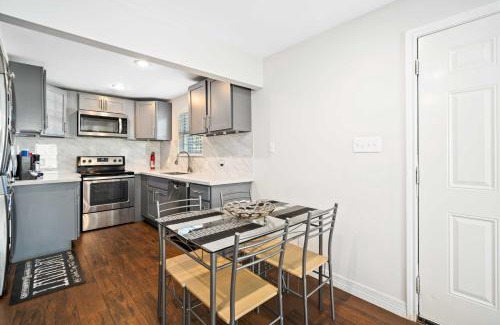 OST - South Union Apartment | Stunning & Vibrant APT 7 Min From TX Med Center
