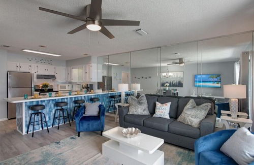 Laguna Beach Condo | Stunning Views & Budget-Friendly, Gulf Front OASIS, Community Pool! Well Stocked