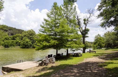 Hunt House | Stunning Views and Awesome Guadalupe River Access! Sleeps 10!