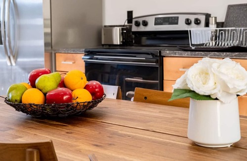 Glendale House | Stunning Views Between Zion & Bryce EV Stars New