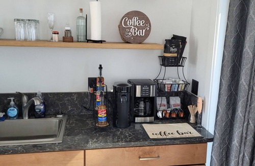 Glendale House | Stunning Views Between Zion & Bryce EV Stars New