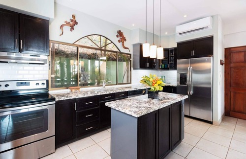 Playa Flamingo House | Stunning Villa with Oceanview, Private Pool, Hot Tub & Picturesque Balcony