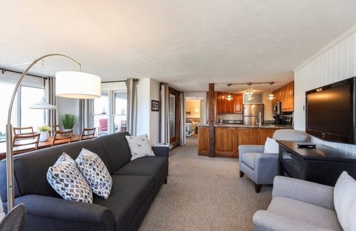 Kennebunk Condo | Stunning Waterfront Condo with deck, Walk to Shops and Restaurants