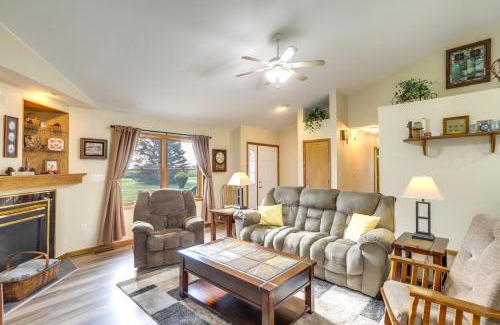 Sturgis House | Sturgis Home with Yard Less Than 1 Mi to Minnewaukan Lake
