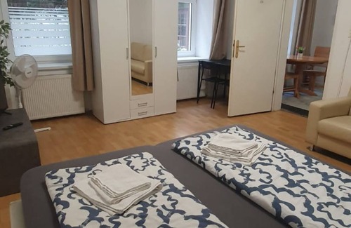 Simmering Apartment | Stylish 1-BR Apartment in Vienna's Simmering Area