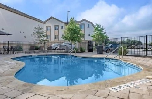 North Buttercup Creek Condo | Stylish 1BHK, 1 Bath in Cedar Park, Austin, TX
