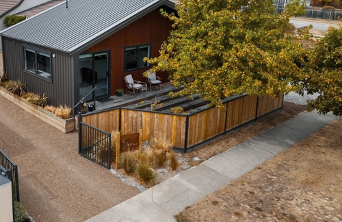 Clyde House | Stylish 2-bedroom house, nestled in the heart of Clyde