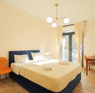 Vera Apartment | Stylish 2BR Apartment In City Center-By Wehost