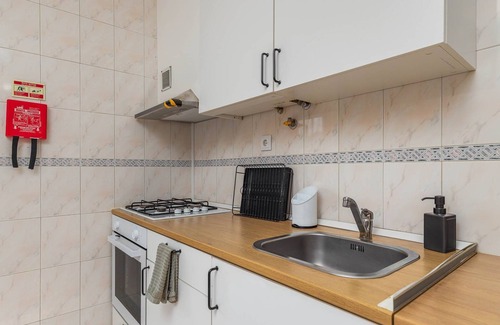 Zambujal Villa | Stylish 2BR w/Patio near Sesimbra Beach