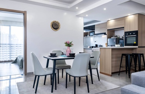 Central Business District Apartment | Stylish 3 Bedroomed City Apartment