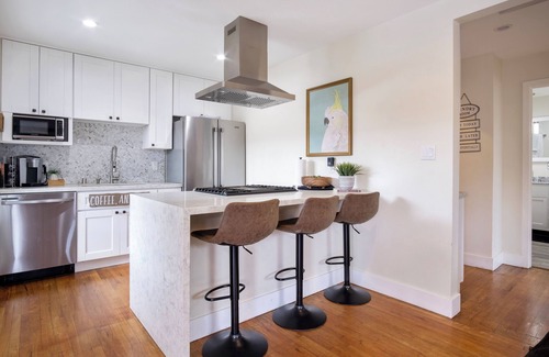 Pacific Beach House | Stylish 3BR Dream HOUSE ❤️ Walk to Beach & Bay - BBQ+Fire Pit+Spa+Bikes+A/C