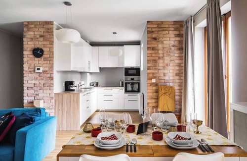 Kazimierz Apartment | Stylish 6-person apartment with movie posters