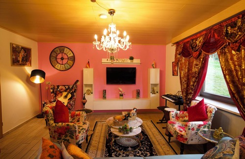 Grainet Apartment | Stylish and artistic apartment with 400 sqm garden & massage and Ayurveda