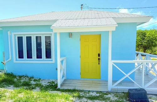 William's Town Cottage | Stylish and modern 1-bedroom cottage in fantastic Williams Town