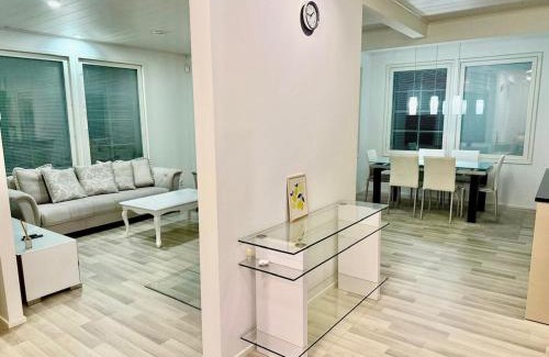 Aviapolis Villa | Stylish and Spacious House in Vantaa