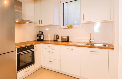 Neuhadern Apartment | Stylish-Apartment - 100qm | Terrasse | Netflix