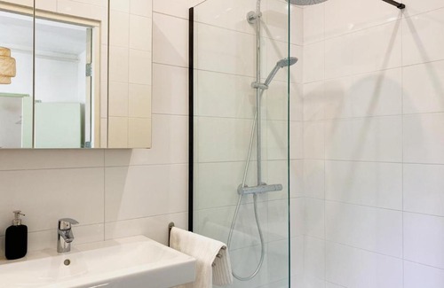 Cadier en Keer Apartment | Stylish appartement in a monastery The Abbey 2