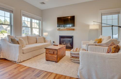 Arundel House | Stylish Arundel Cottage, 6 Mi to Dock Square!