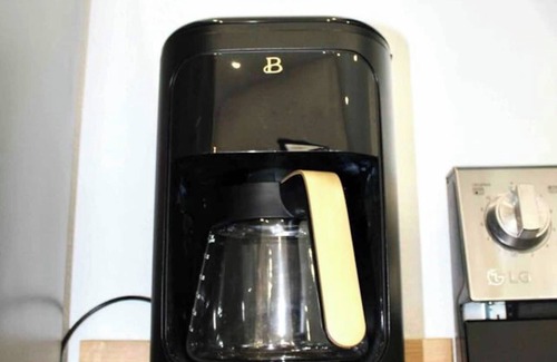 Forestburg House | Stylish Barndo Escape w/Fire Pit & Patio