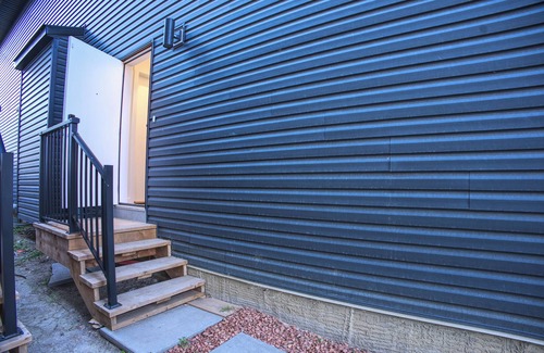 Southeast Calgary Apartment | Stylish Basement Suite w/Private Entry & Workspace