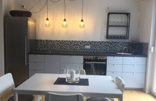 Schopfheim Apartment | Stylish, cozy 65sqm 1 bedroom - large veranda - top excursion location