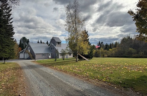 Sangerville Apartment | Stylish Guest Loft – Cozy & Quiet Stay in charming Sangerville