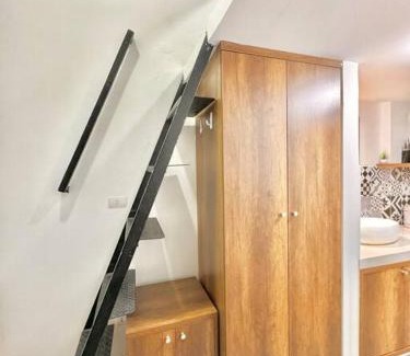 Nghia Đo Apartment | Stylish-Modern-Lakeside apartment