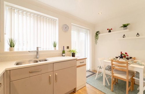 Fence House | Stylish new build home central Colne