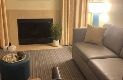 Houston House | Stylish Retreat Clearlake NASA Houston, Texas. Minutes from Johnson Space Center