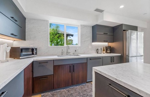 San Rafael House | Stylish Retreat in Central San Rafael