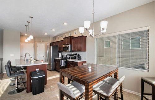 Omaha House | Stylish Retreat Master Suite