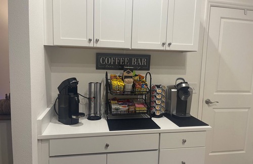 Sumter County House | Stylish Shadybrook retreat with golf cart, bikes & Tesla charger!