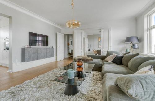 Frederiksberg C Apartment | Stylish & Spacious Apt in CPH