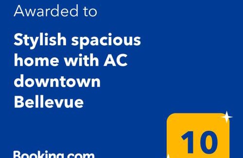 West Bellevue House | Stylish & Spacious Retreat in Downtown Bellevue